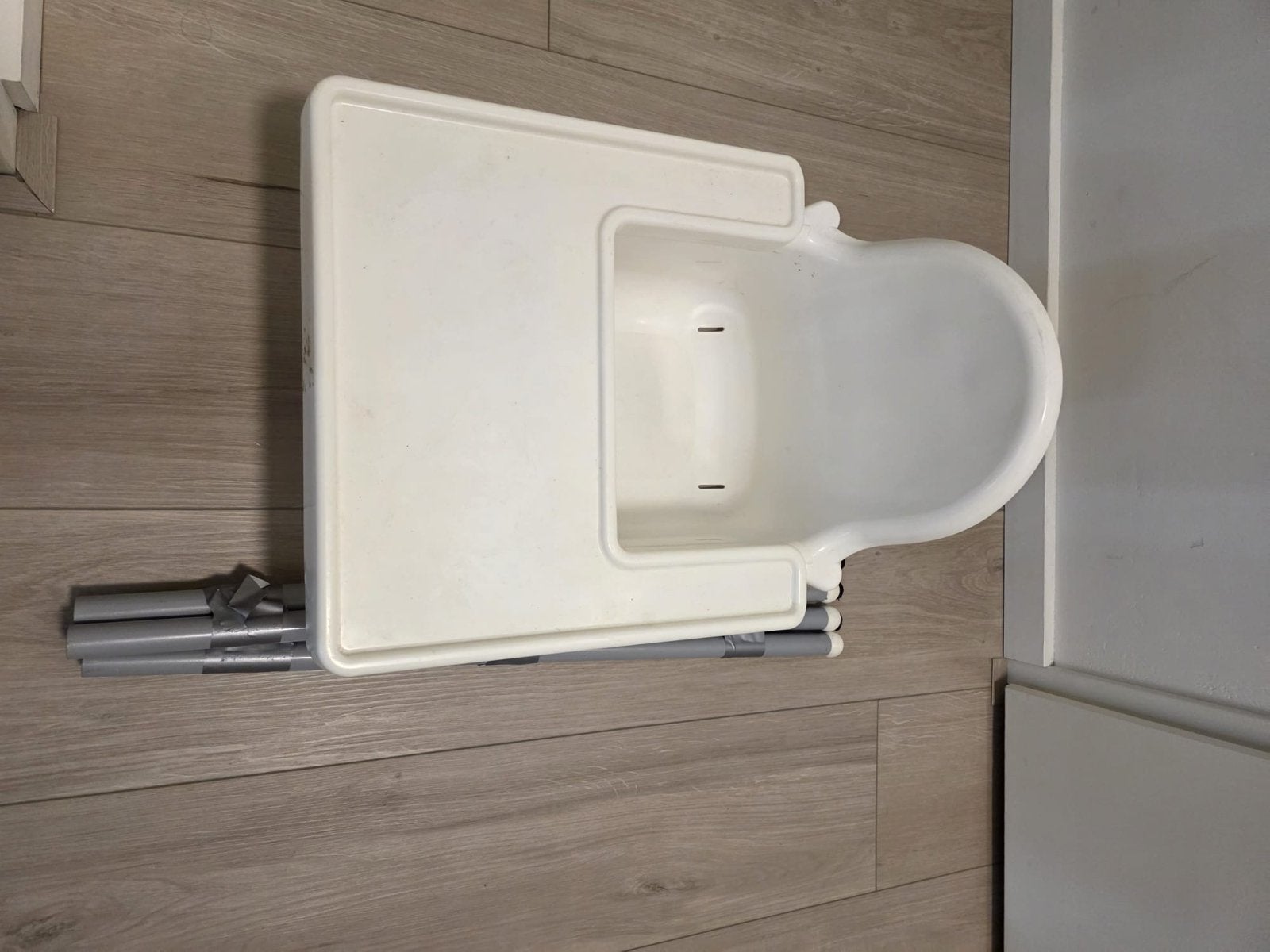 Ikea kinderstoel - Wit met afneembaar eetblad, Ophalen, Gebruikt, Overige typen, Afneembaar eetblad