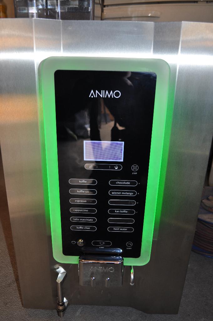 Koffiemachine Animo optibean3, koffiebonen, cacoa, cappucino, 10 kopjes of meer, Koffiemachine, Zo goed als nieuw, Koffiebonen