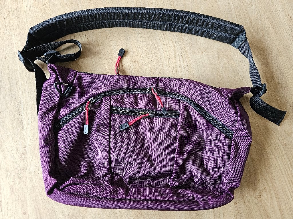 Tom Bihn Parental Unit Aubergine/Wasabi + Q-AM strap, Ophalen of Verzenden, Gebruikt, Paars, Overige merken