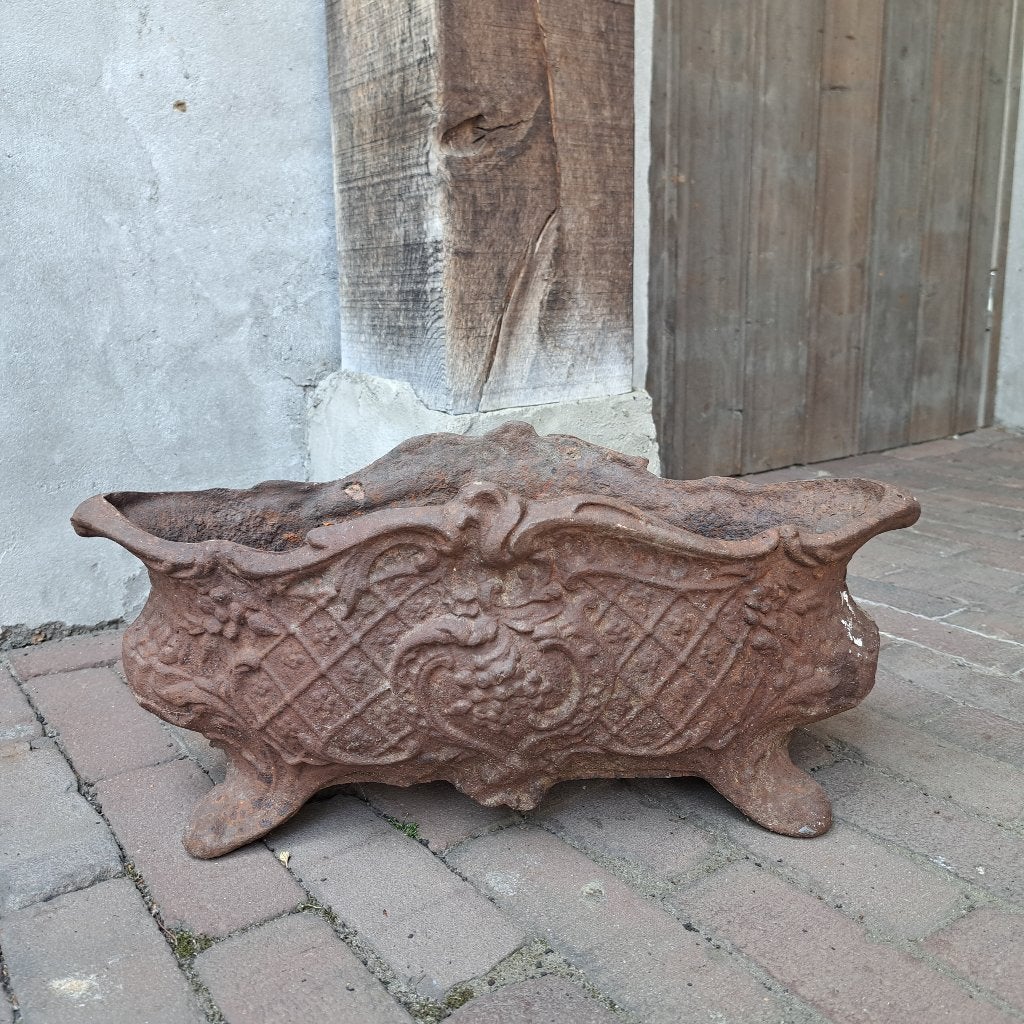 Grote oude gietijzeren jardinière vaas tuinvaas roest Etage3, Gebruikt, ., Ophalen of Verzenden, .