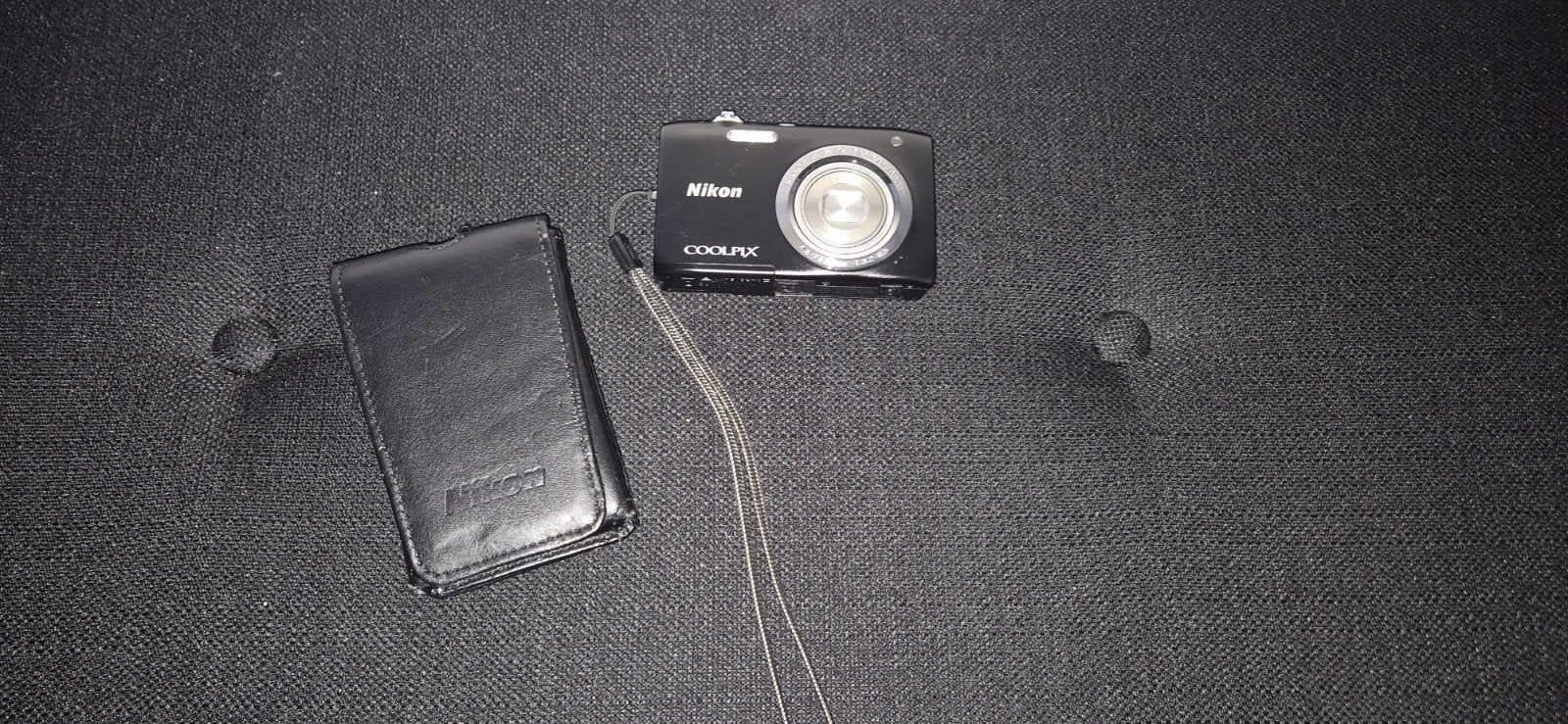 Nikon Coolpix Compactcamera met hoesje, Gebruikt, Ophalen of Verzenden, Compactcamera, Nikon