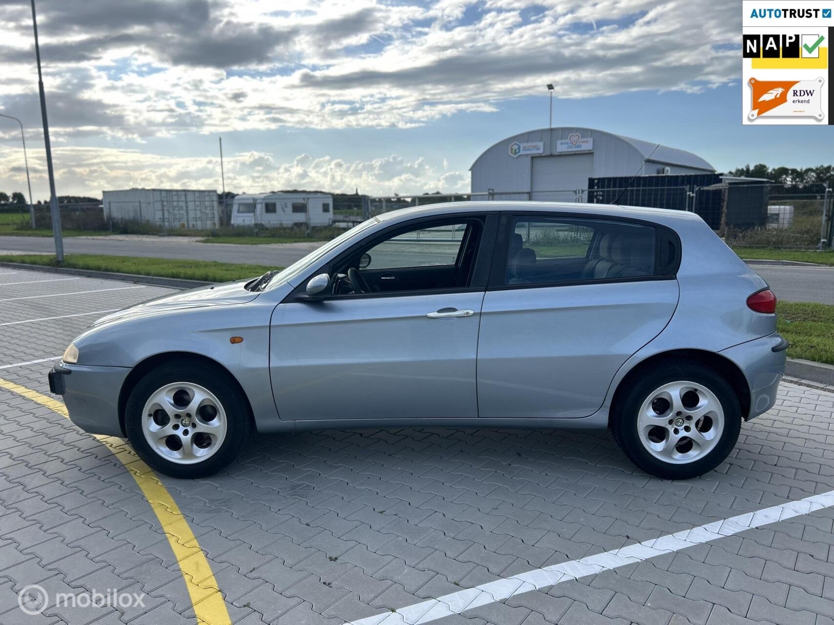 Alfa Romeo 147 1.6 T.Spark Ed. Sportiva|NAP|BOEKJES|APK|, Auto's, Voorwielaandrijving, Gebruikt, 4 cilinders, Origineel Nederlands
