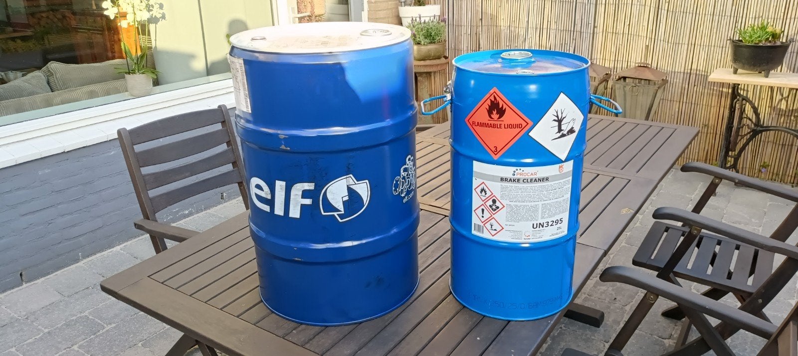 Olievat 60 liter en 25 liter., Ophalen