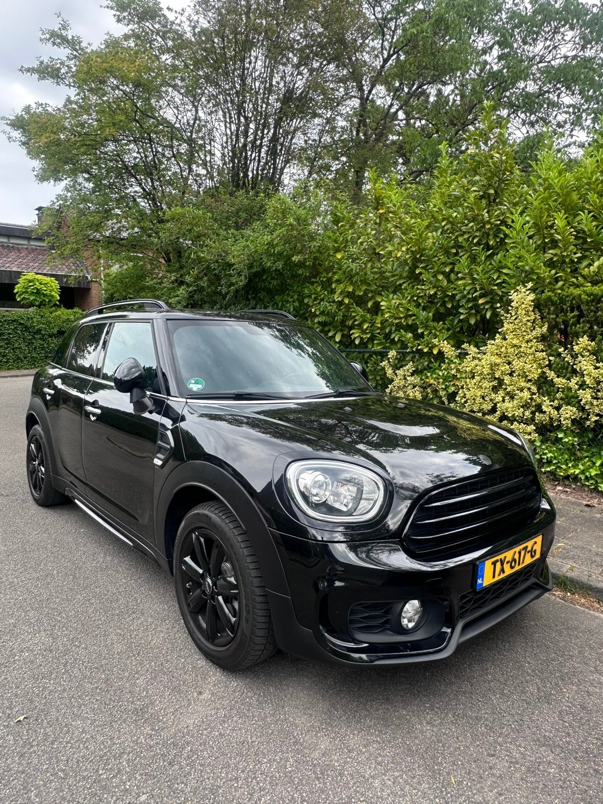 Mini Countryman 1.5 JCW pack CHIP 170PK NL (handgeschakeld), 136 pk, Zwart, Countryman, 715 kg
