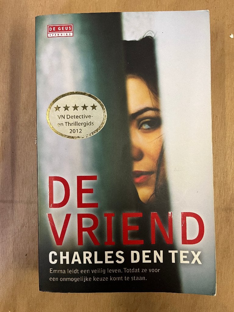 De Vriend - Charles den Tex (VN Detective & Thrillergids), Ophalen of Verzenden, Zo goed als nieuw, Charles den Tex, Nederland