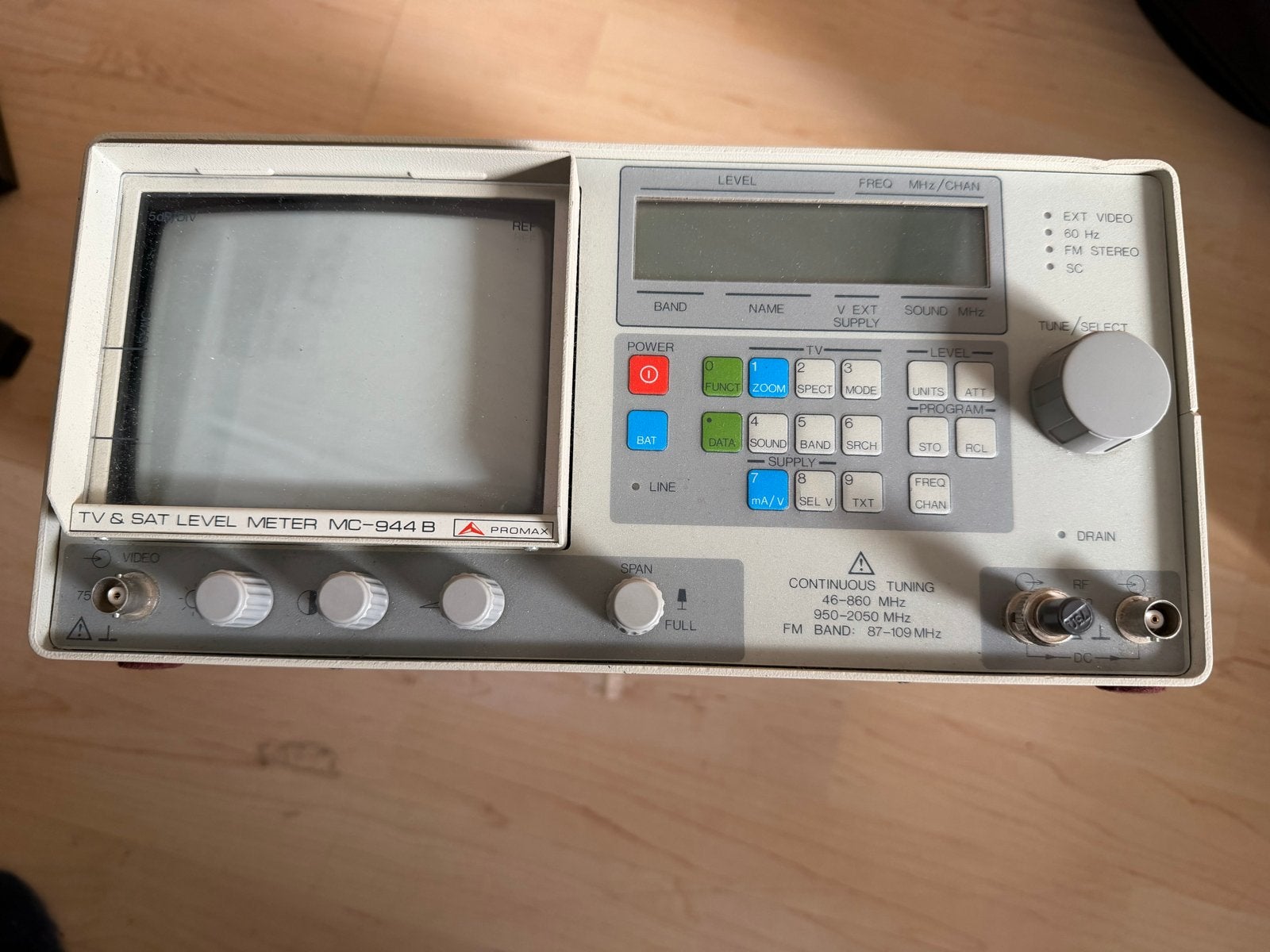 PROMAX TV & SAT LEVEL METER MC-944 B - Signaalmeter, Ophalen of Verzenden, Gebruikt, Tv en Weergevers