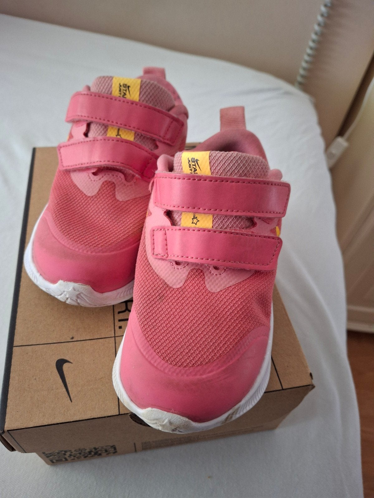 Nike meisjes sportschoentjes.maat 25., Ophalen, Schoentjes, Jongetje of Meisje, Zo goed als nieuw