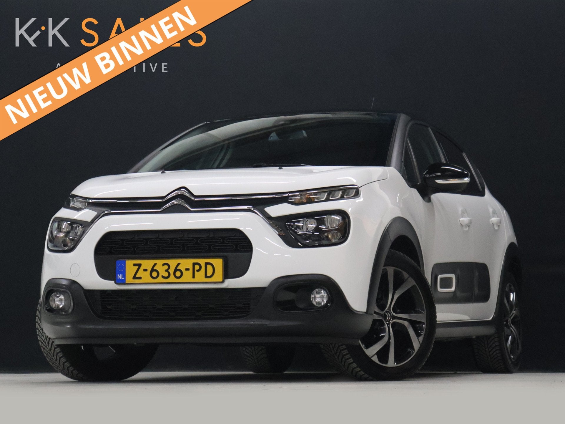 Citroën C3 1.2 PureTech Shine [APPLE CARPLAY, CAMERA, STOEL, Dealer onderhouden, Gebruikt, 1199 cc, 450 kg