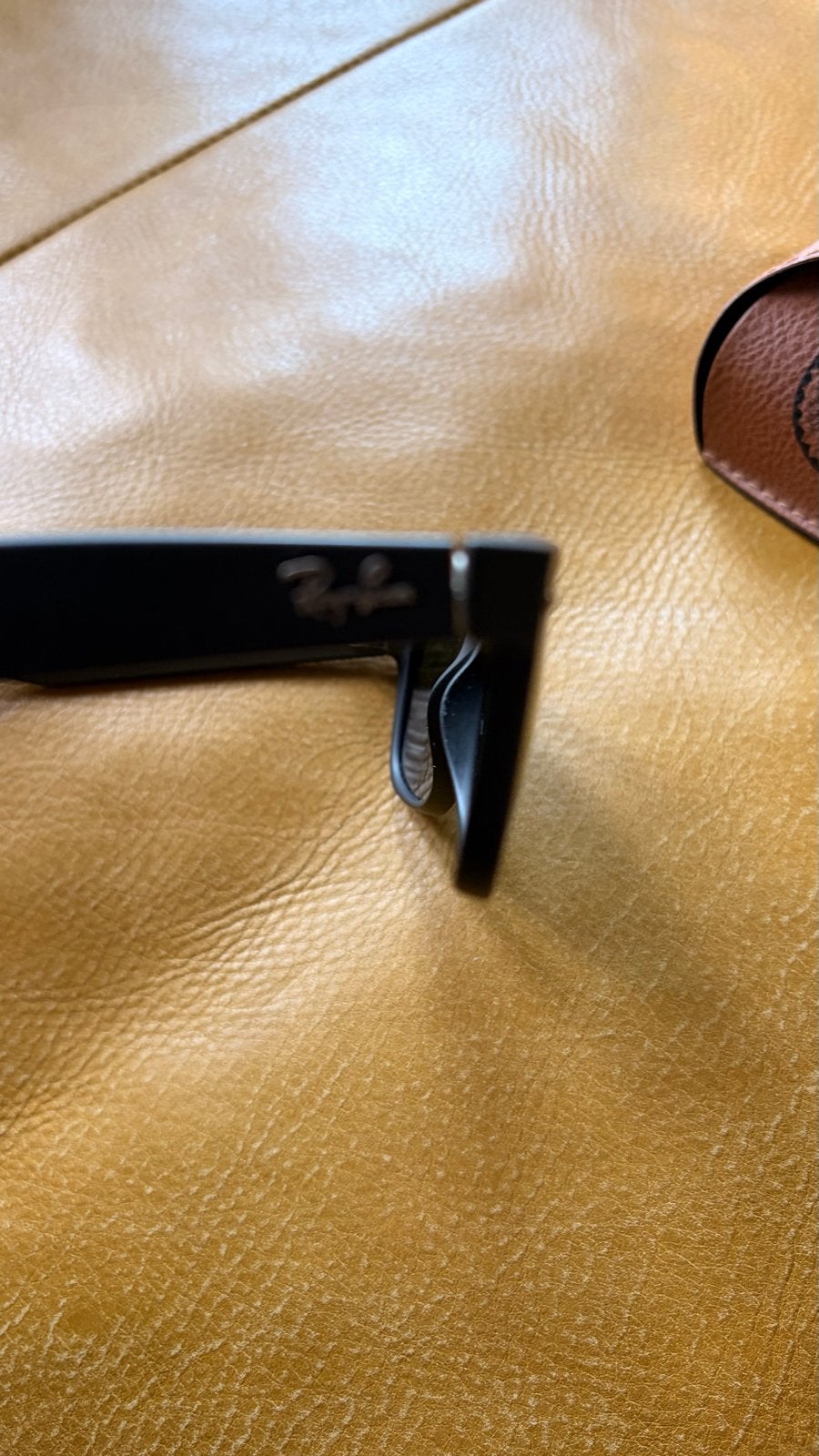 Ray-Ban New Wayfarer RB 2132 Zonnebril Zwart, Zonnebril, Zwart, Ophalen of Verzenden, Zo goed als nieuw