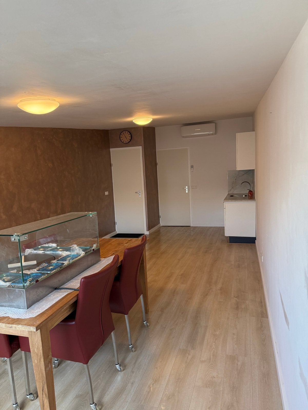 Bedrijf & kantoor & opslag ruimte - Te huur, 75 m², Huur, Bedrijfsruimte