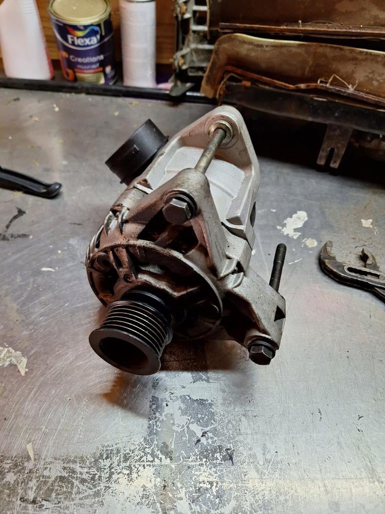 Dynamo BMW E39 525i 2001 - Gebruikt, Ophalen of Verzenden, BMW
