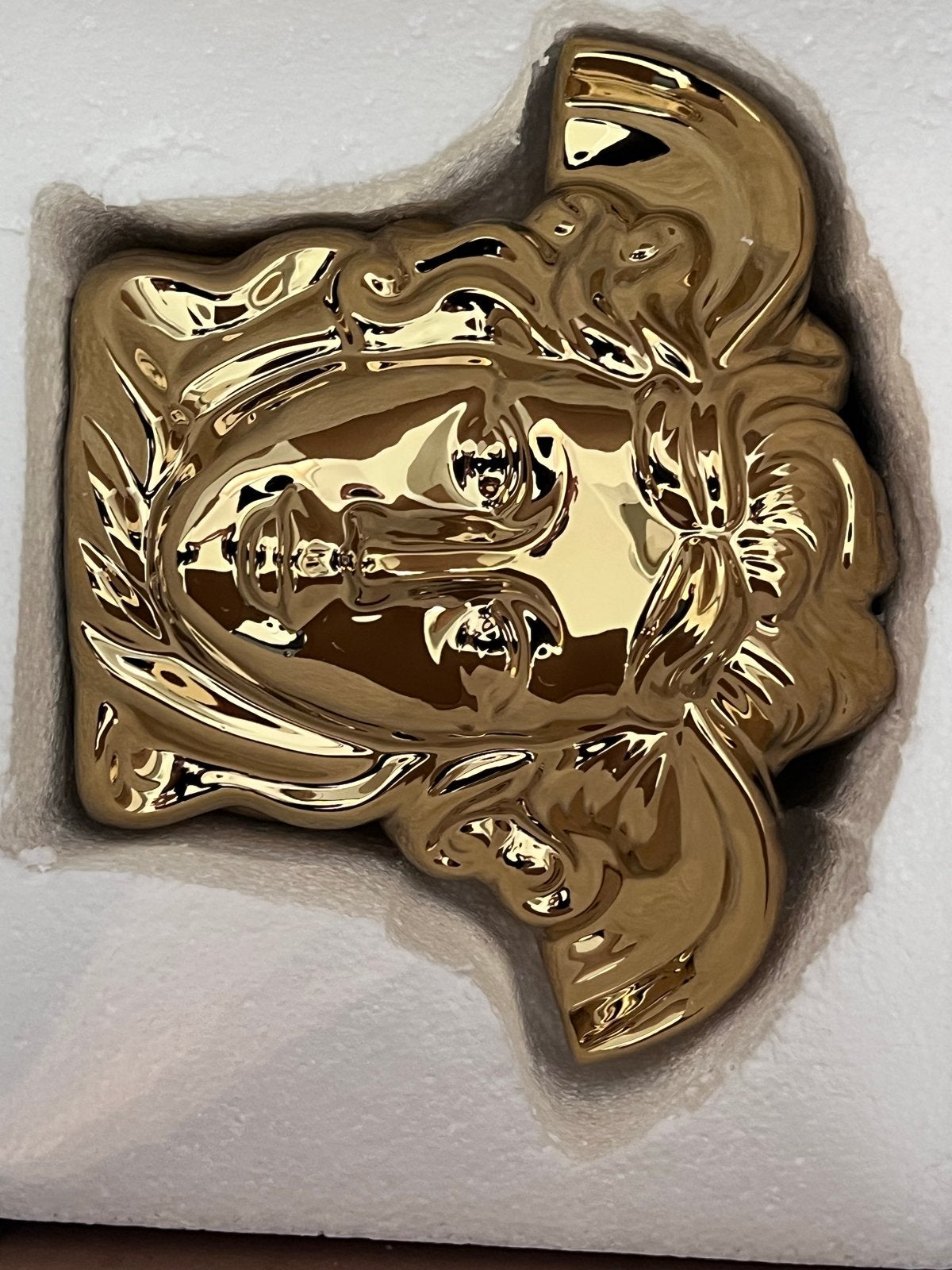 Gouden Medusa Hoofd Vaas - Versace Decoratie, Nieuw, Ophalen of Verzenden, Steen/keramiek, Goud
