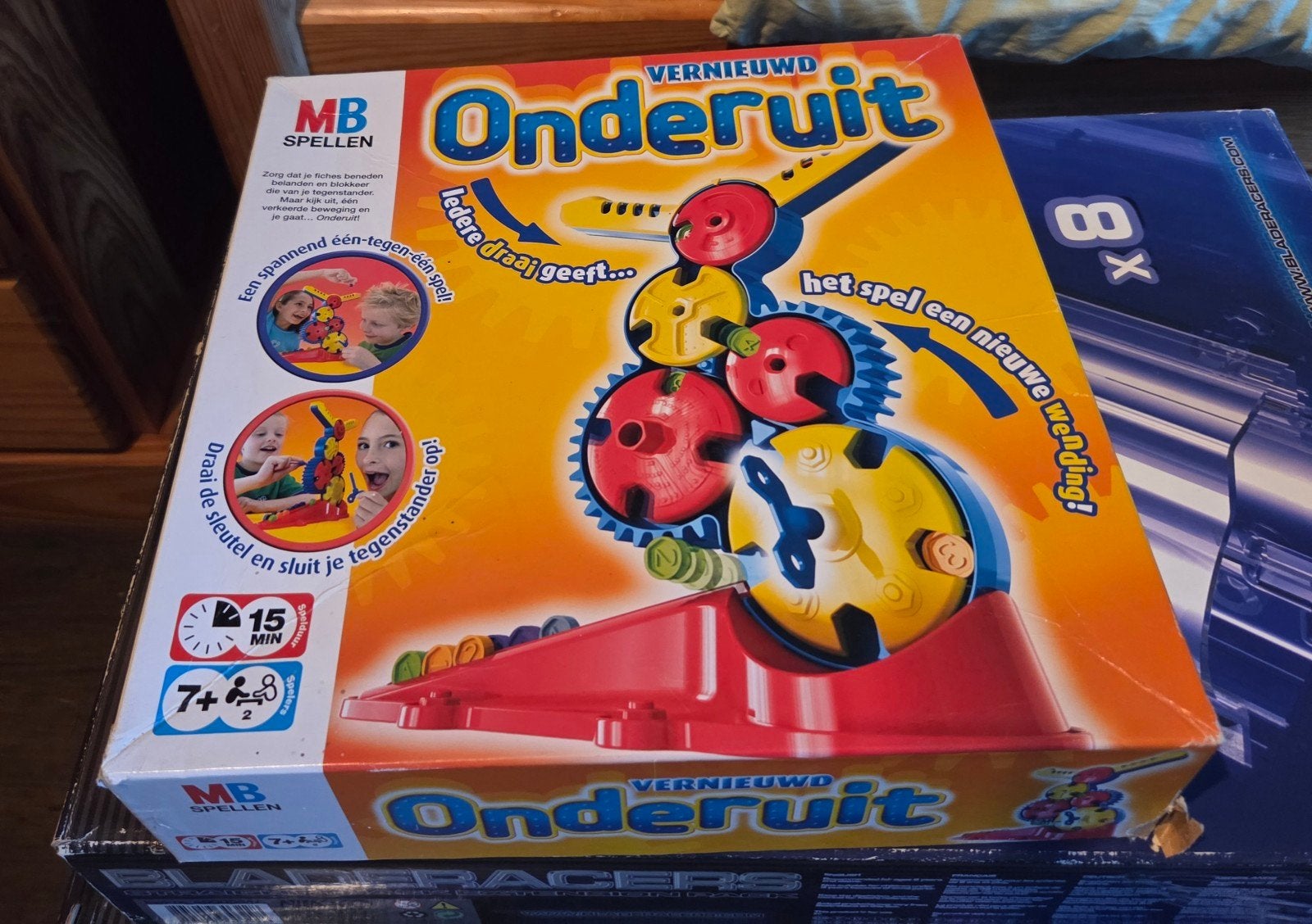 MB Spellen Onderuit - Vernieuwd Gezelschapsspel, Hobby en Vrije tijd, Gezelschapsspellen | Bordspellen, Een of twee spelers, Ophalen of Verzenden