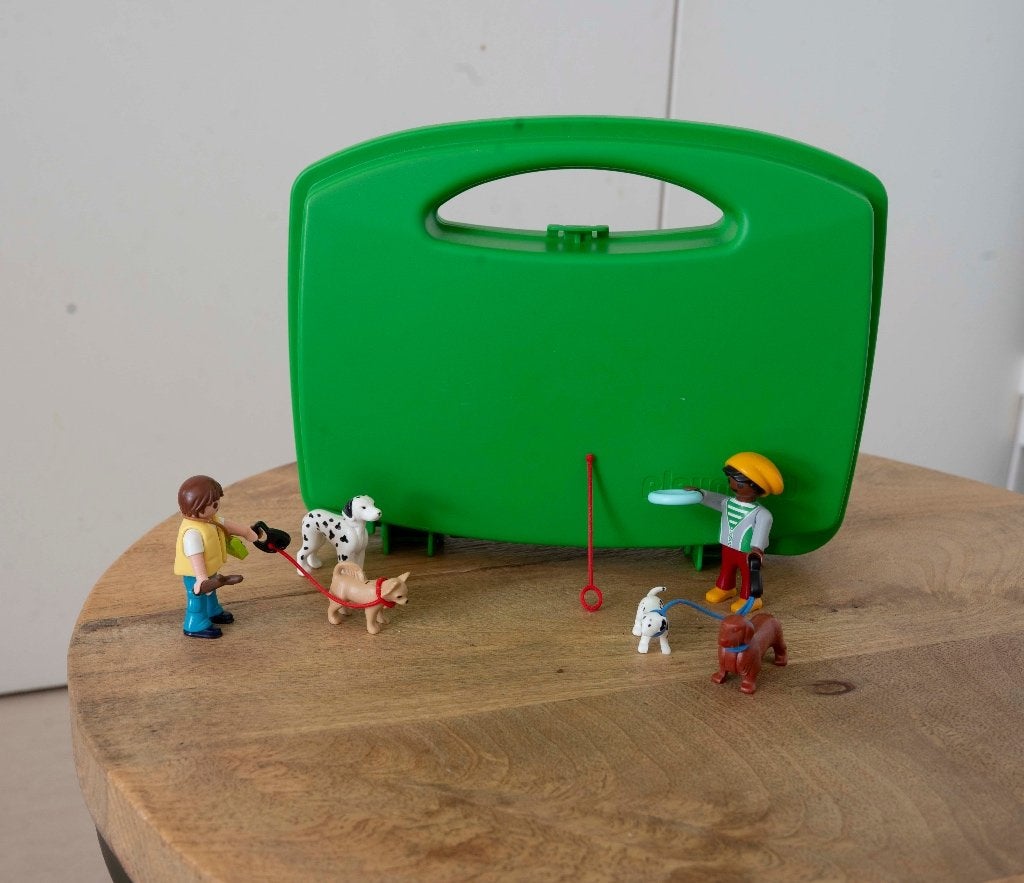 Playmobil City Life 70530 Hondenuitlaat-service, Complete set, Ophalen of Verzenden, Zo goed als nieuw, City life