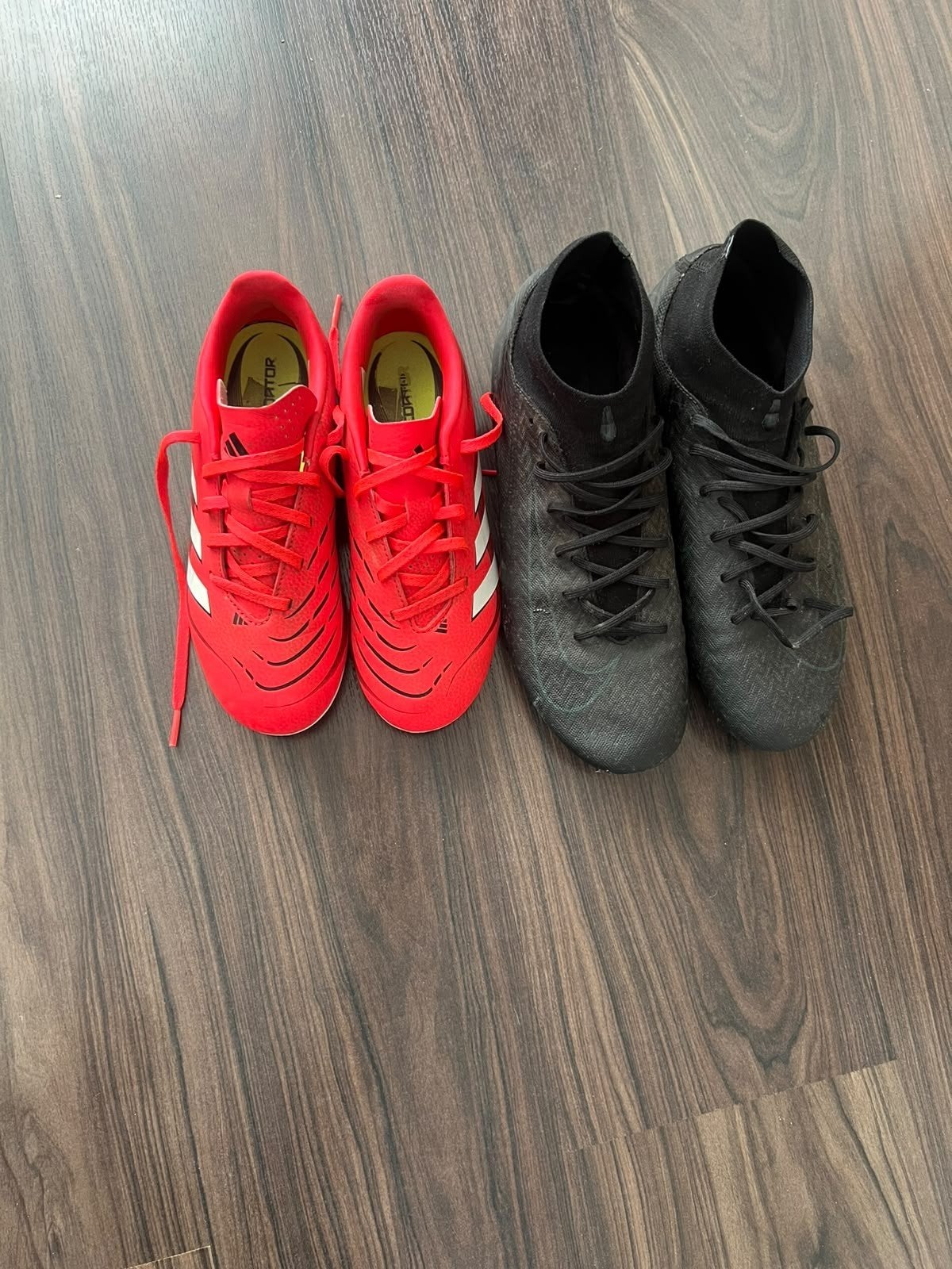 nike en predator Adidas voetbal schoenen, Maat XS of kleiner, Ophalen of Verzenden