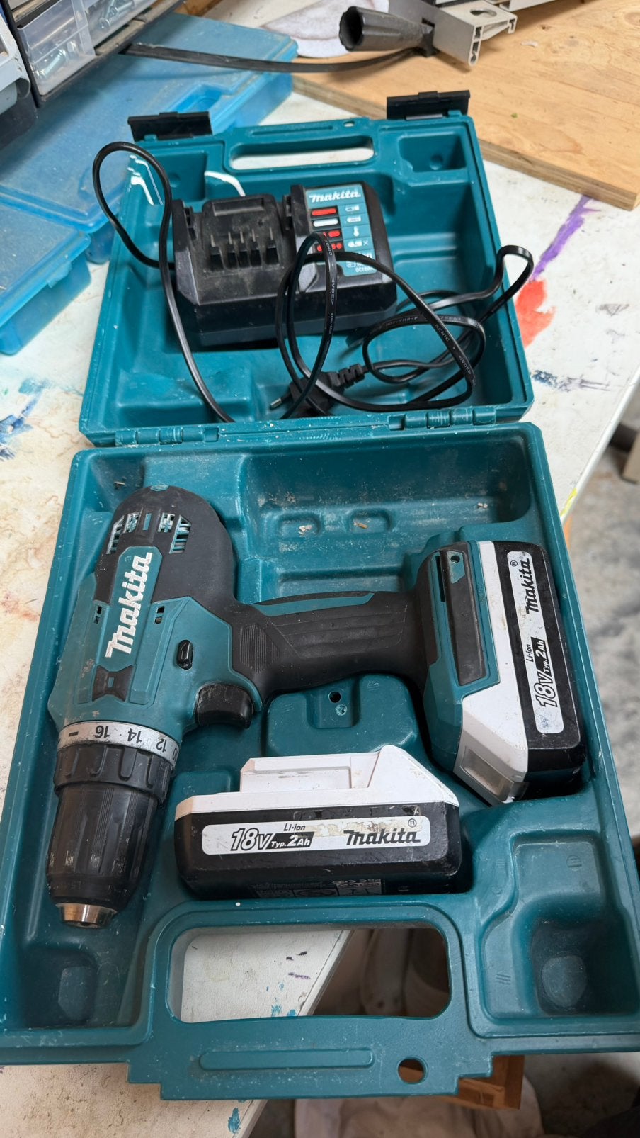 Makita DF488DWAE 18V accuboormachine 2x accu lader + koffer