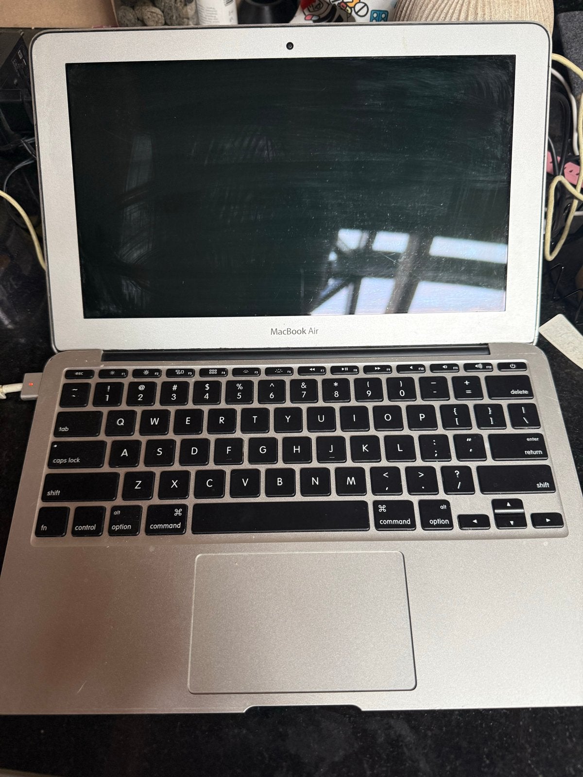MacBook Air (11-inch, Early 2015) - 1.6 GHz i5, 4GB RAM, Computers en Software, Apple Macbooks, Ophalen, Qwerty, Zo goed als nieuw