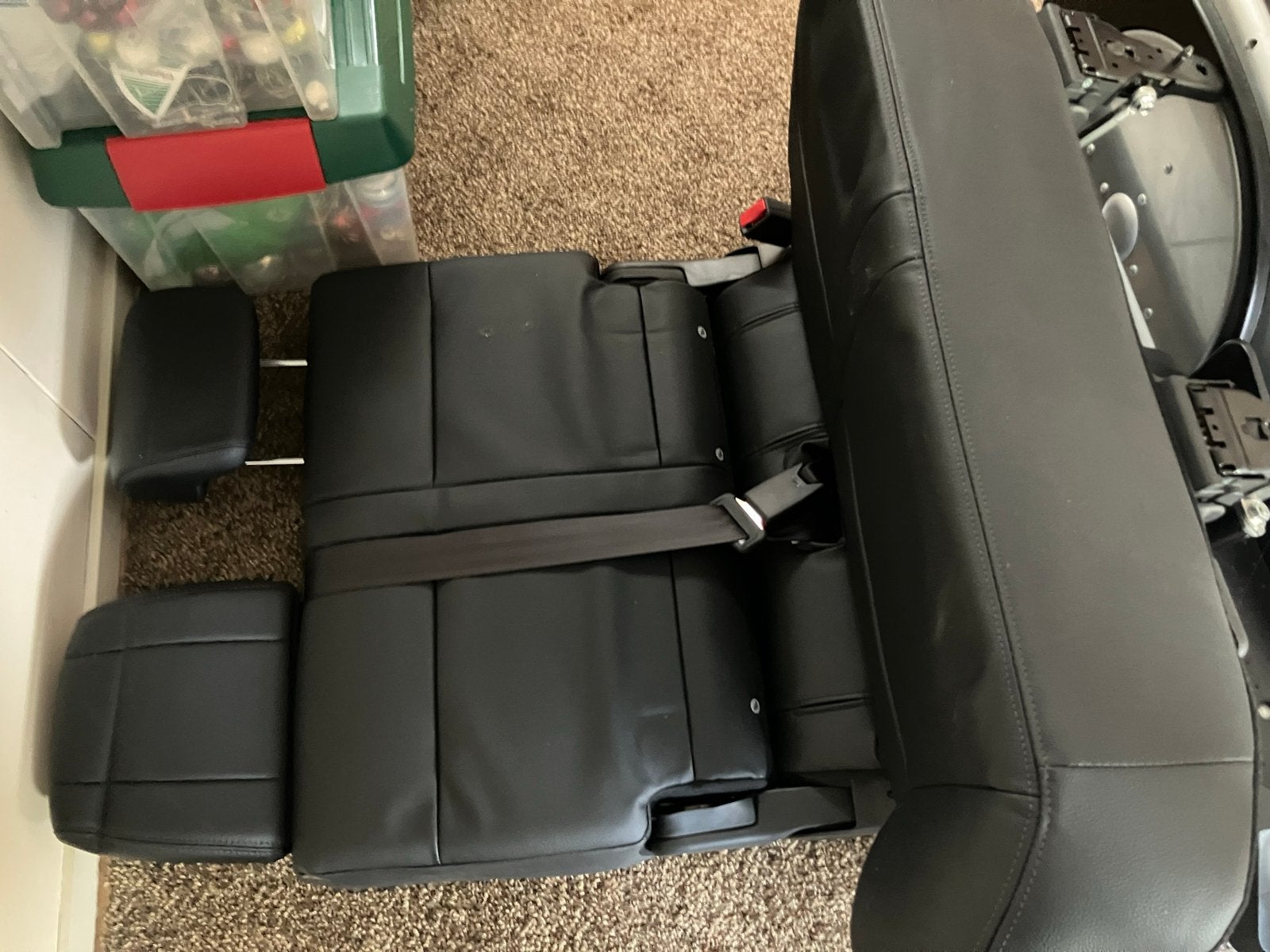 Zwarte lederen autostoelen - nieuw Mitsubishi pajero montero, Ophalen, Nieuw, Universele onderdelen