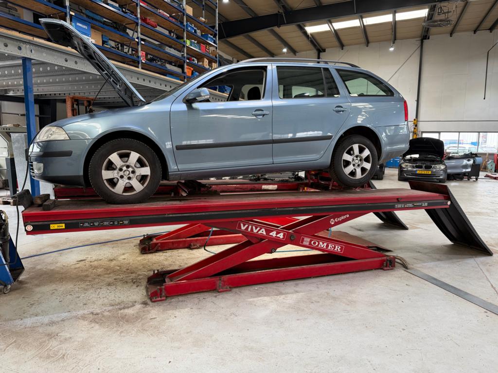OMER VIVA 44 Schaarhefbrug - 4400 kg hefvermogen, Ophalen