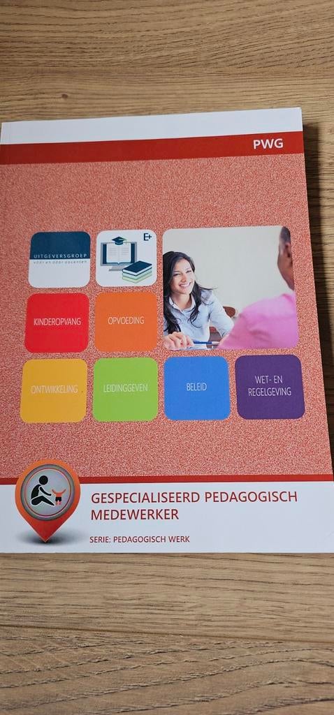 PWG Gespecialiseerd Pedagogisch Medewerker boek, Ophalen of Verzenden, Zo goed als nieuw, MBO, Gamma
