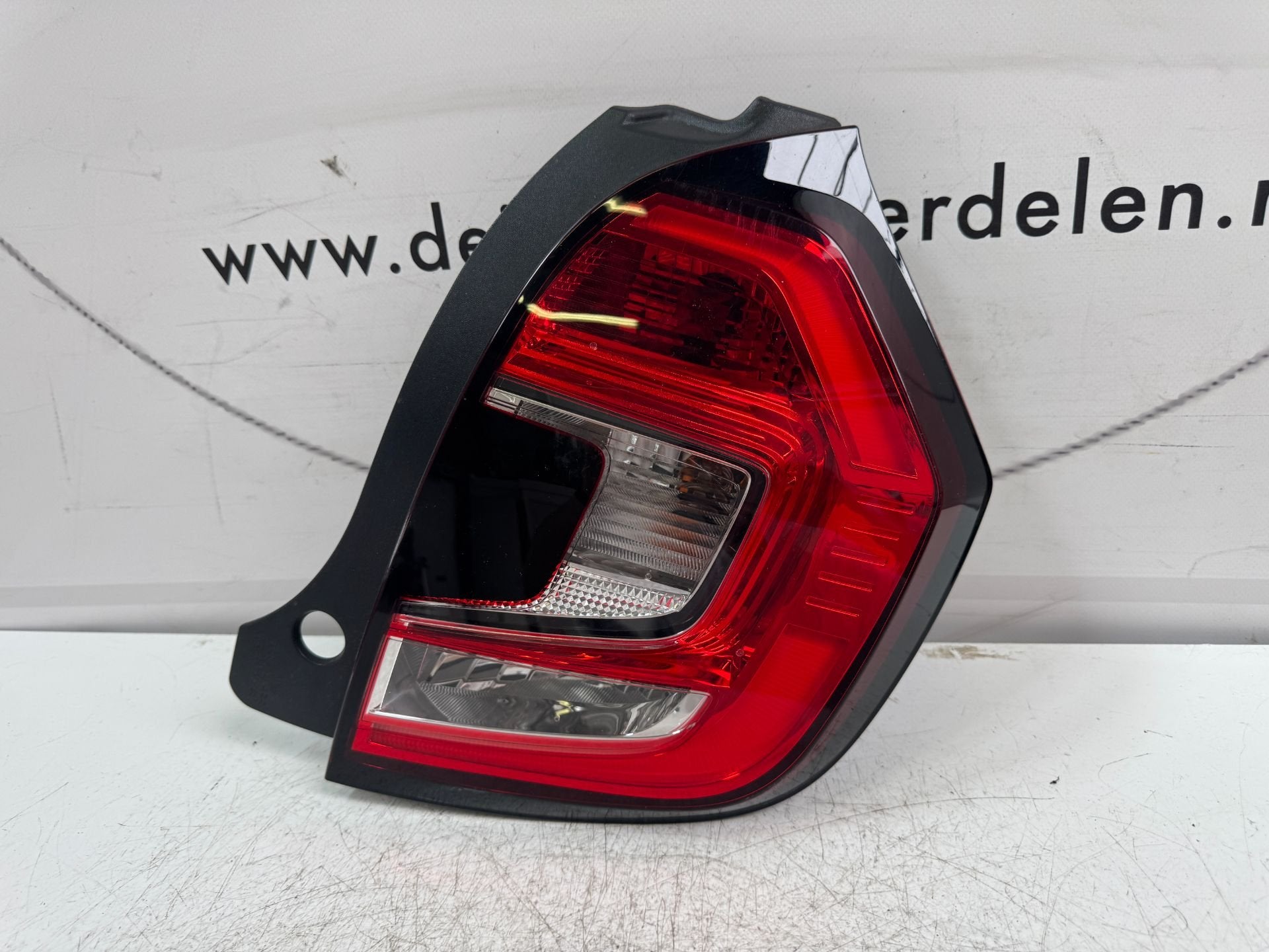 RENAULT TWINGO 3 FACELIFT ACHTERLICHT RECHTS 26550312R, Auto-onderdelen, Verlichting, Renault Group, Gebruikt, Contact.group@renault.com
