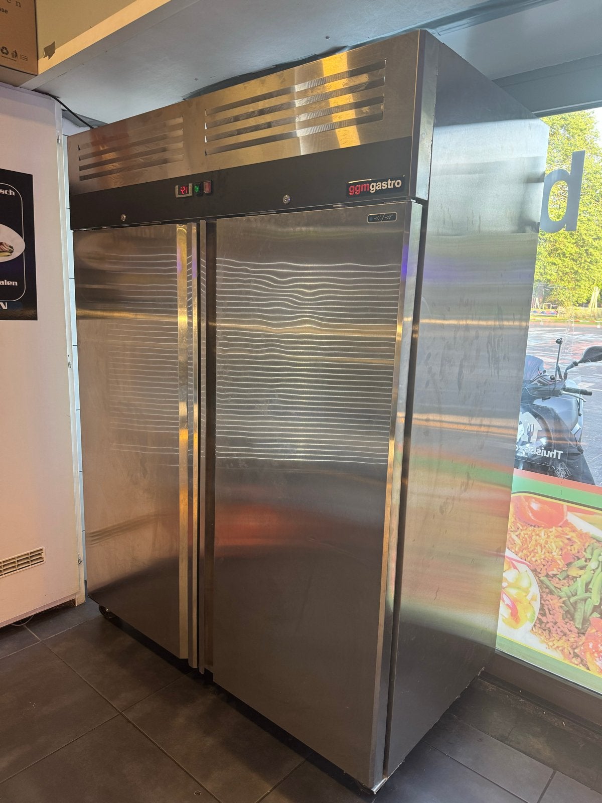 GGM Gastro RVS vrieskast 1400 Liter, Gebruikt, 200 liter of meer, 60 cm of meer, Met aparte vriezer