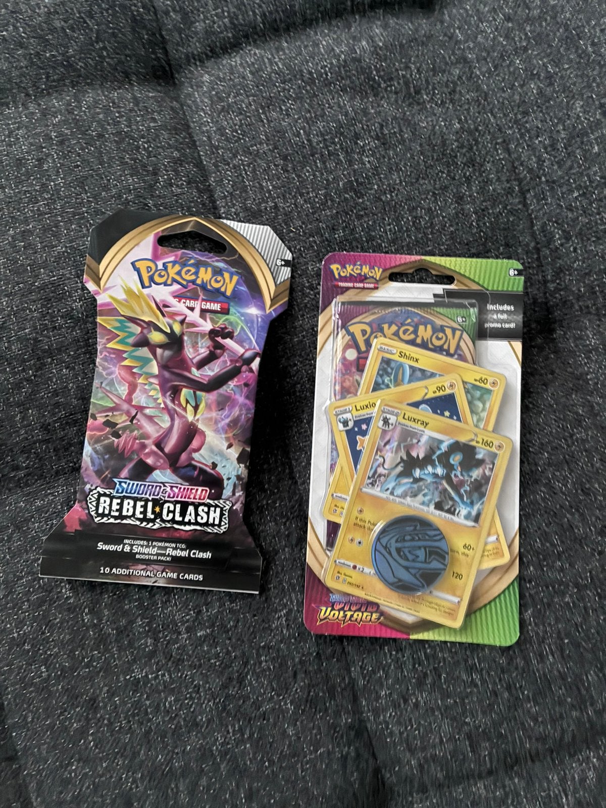 rebel clash & vivid voltage, Ophalen of Verzenden, Zo goed als nieuw