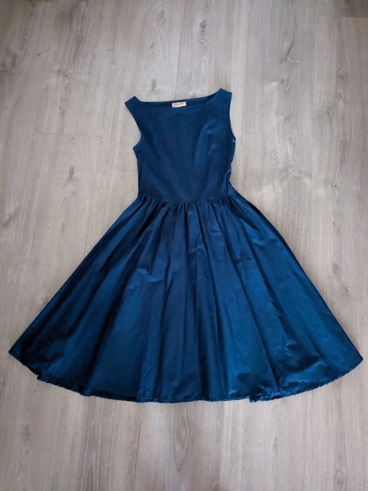 Blauwe rockabilly jurk Lindy Bop maat 38 z.g.a.n., Maat 38/40 (M), Blauw, Ophalen of Verzenden, Zo goed als nieuw