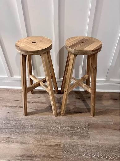 2 ikea SKOGSTA BARKRUKKEN IZGS, Huis en Inrichting, 2 krukken, Ophalen, Zo goed als nieuw, 60 tot 90 cm