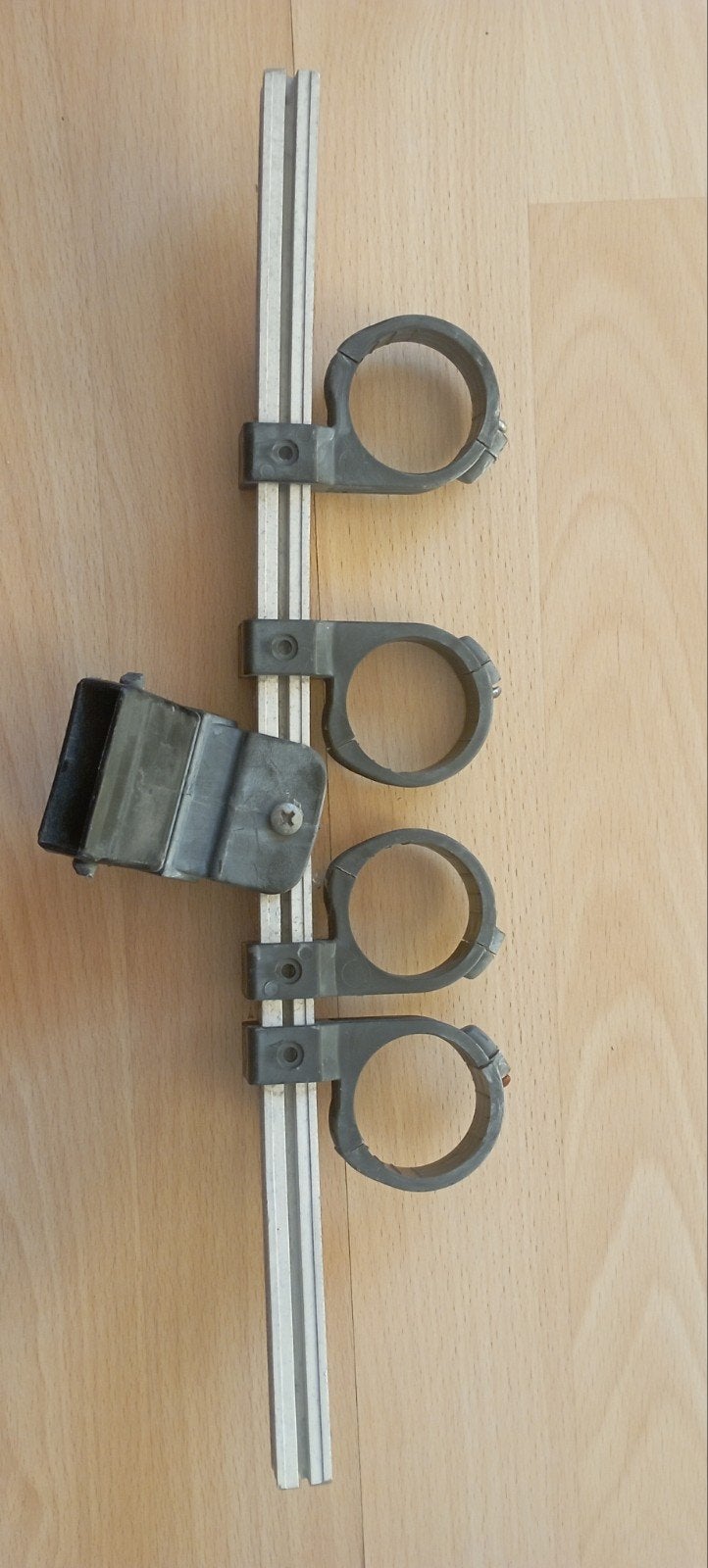 Triax Multifeed Houder Satelliet Schotelantenne, Ophalen of Verzenden, Gebruikt, (Schotel)antenne-accessoires, Overige merken
