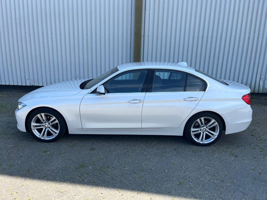 BMW 3-Serie 320i Efficientdynamics Edition Leder Navi Led, Auto's, BMW, Particulier, 3-Serie, Adaptive Cruise Control, Airbags