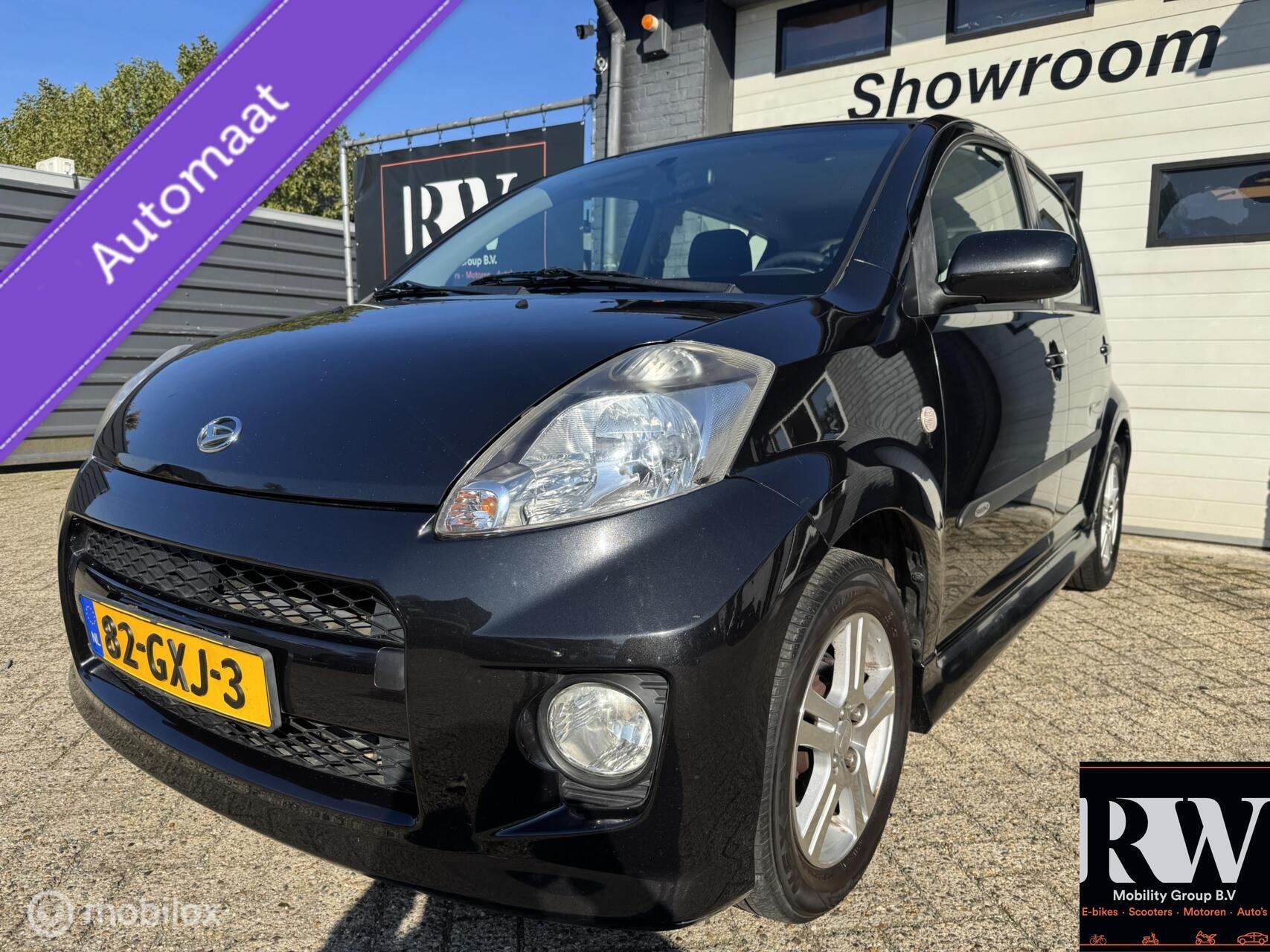Daihatsu Sirion 2 1.3-16V Comfort *AUTOMAAT*NIEUWE APK*AIRCO, Auto's, Gebruikt, 31 €/maand, 4 cilinders, Zwart