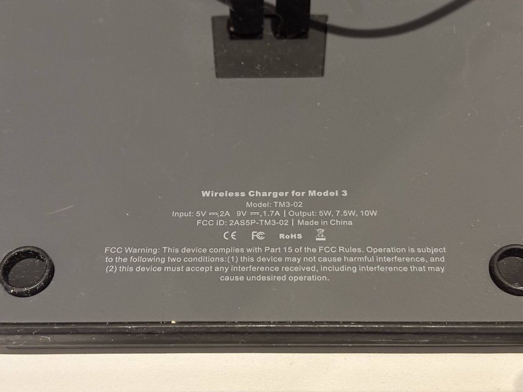 Draadloze lader Tesla Model 3 – 2 telefoons (USB) (gebruikt), Auto diversen, Ophalen of Verzenden, Gebruikt