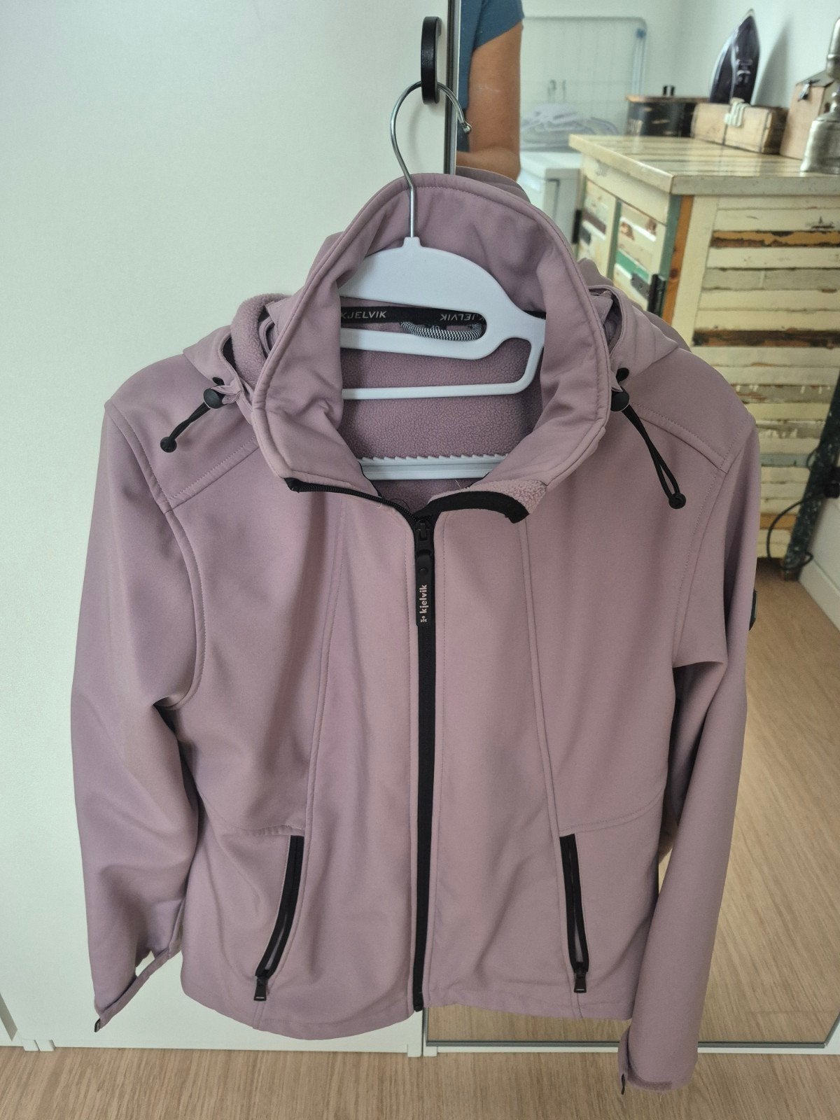 Kjelvik softshell jas maat 40, Ophalen of Verzenden, Zo goed als nieuw, Maat 38/40 (M)