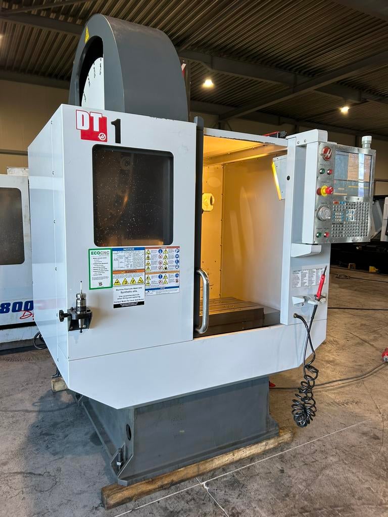 Haas DT-1 CNC Bewerkingscentrum/BoorTapcentrum, Ophalen, Metaaldraaibank