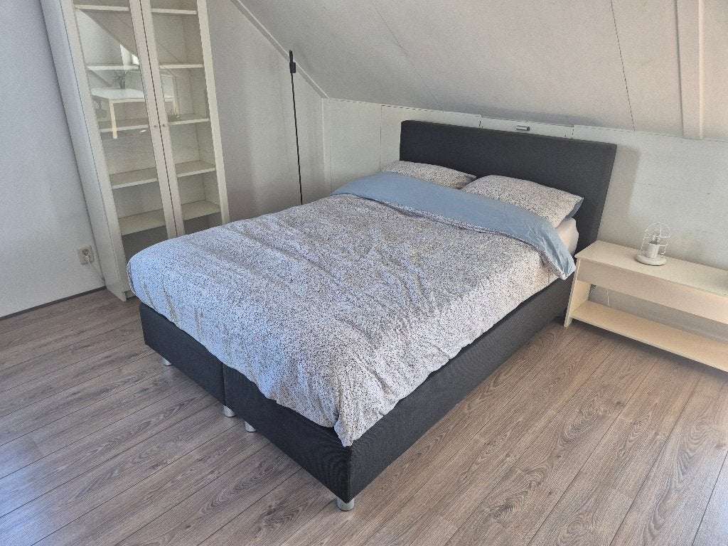 Nette en comfortabele tweepersoons boxspring (IKEA, 140x200), Ophalen, Gebruikt, Tweepersoons, 140 cm