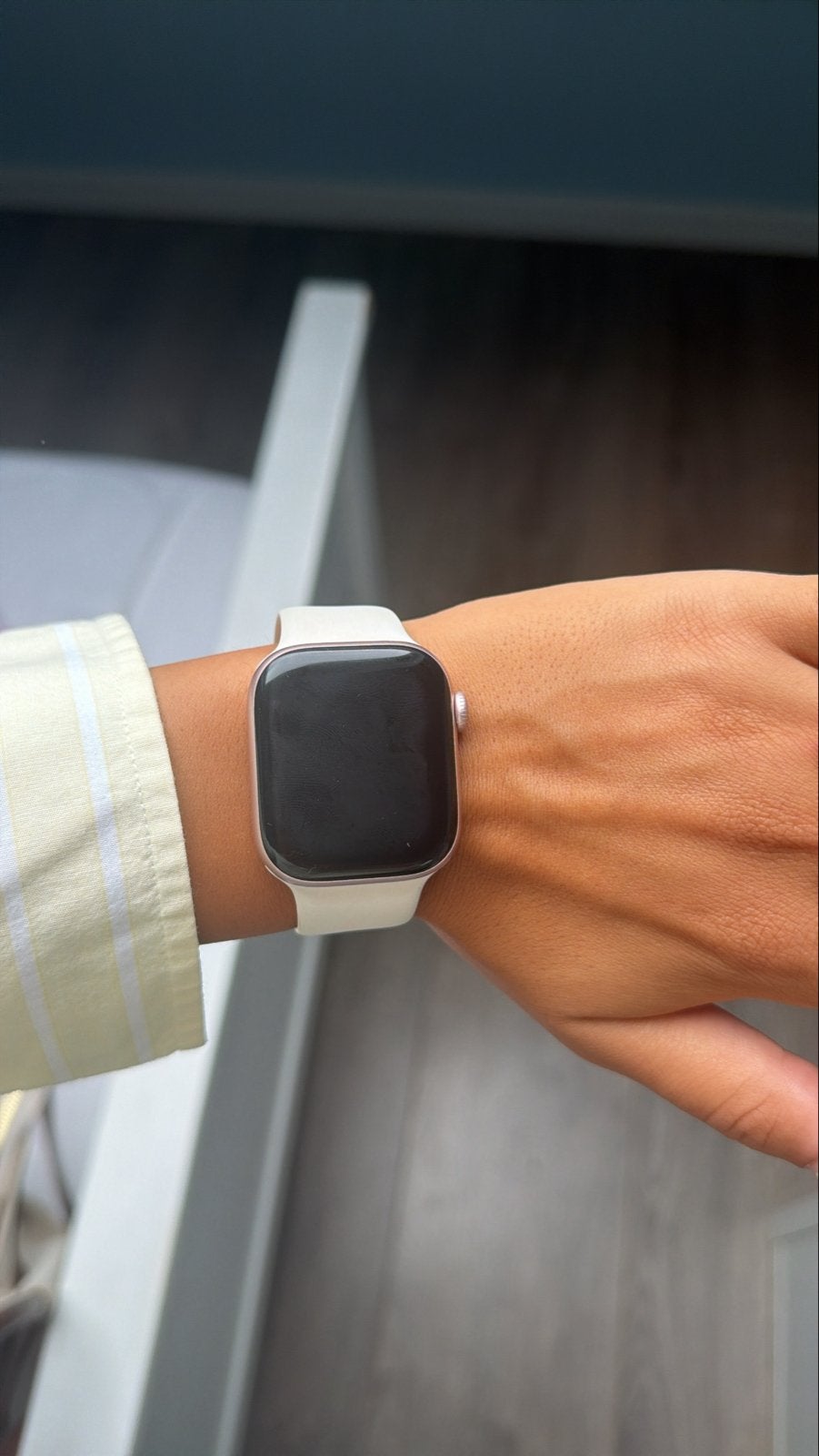 Apple Watch 42mm Roze Goud met Wit Sportbandje, Afstand, IOS, Ophalen of Verzenden, Zo goed als nieuw