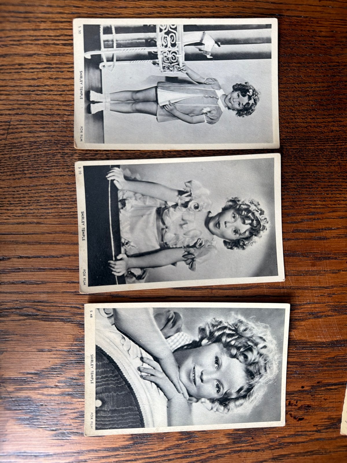Set van 3 zeldzame Shirley Temple ansichtkaarten (ongelopen), Ophalen of Verzenden, 1920 tot 1940, Ongelopen, Sterren en Beroemdheden
