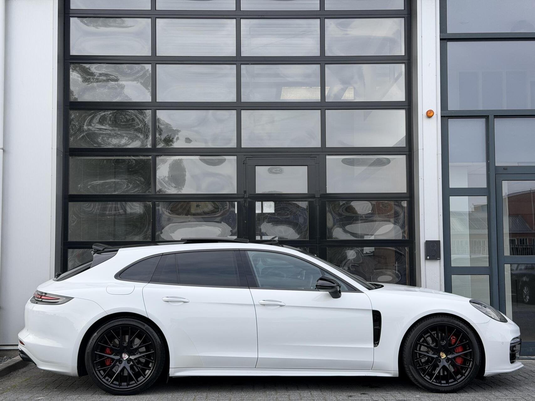 Porsche Panamera Sport Turismo 2.9 V6 E-Hybrid / PANO / SPOR, Auto's, Euro 6, 462 pk, 38 km/l, Wit