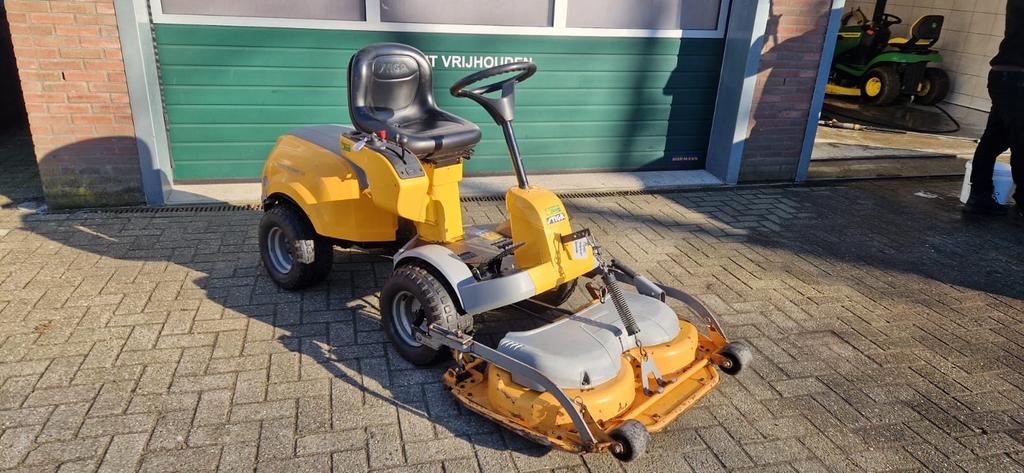 Stiga frontmaaier zitmaaier Honda 14pk 105cm mulch, Gebruikt, Mulchfunctie, Ophalen of Verzenden, Benzine-grasmaaier