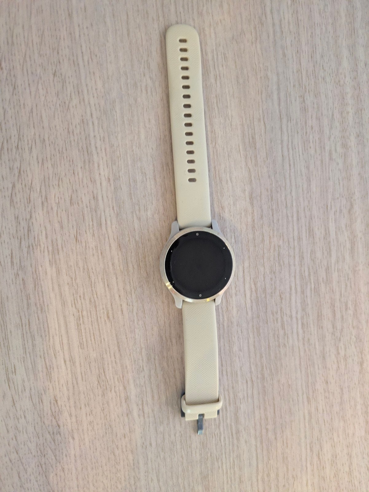Foto 2 van Garmin Venu 2S - Crème/Zilver Smartwatch