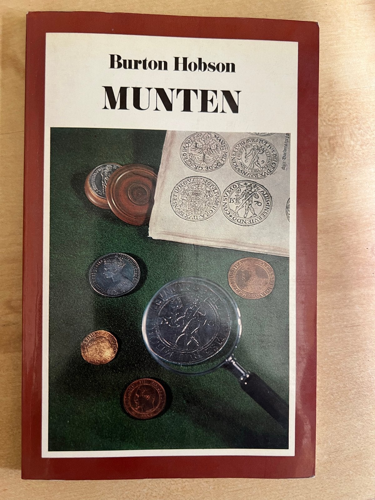 Munten - Burton Hobson (Boek over numismatiek), Boeken, Ophalen of Verzenden, Gelezen, Niet van toepassing