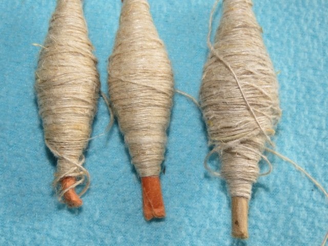 3 klosjes naturel linnen garen vr kantklossen haken borduren, Ophalen of Verzenden, Nieuw, Garen
