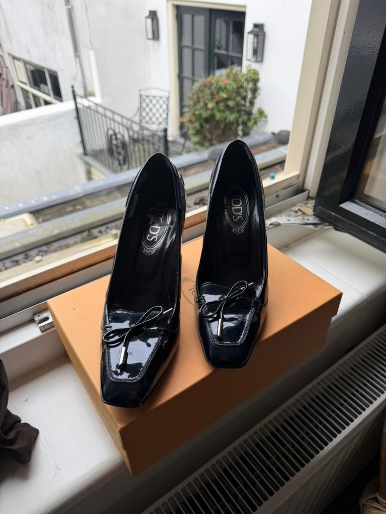 Tod’s - maat 38, Kleding | Dames, Schoenen, Blauw, Nieuw, Ophalen of Verzenden, Schoenen met hoge hakken