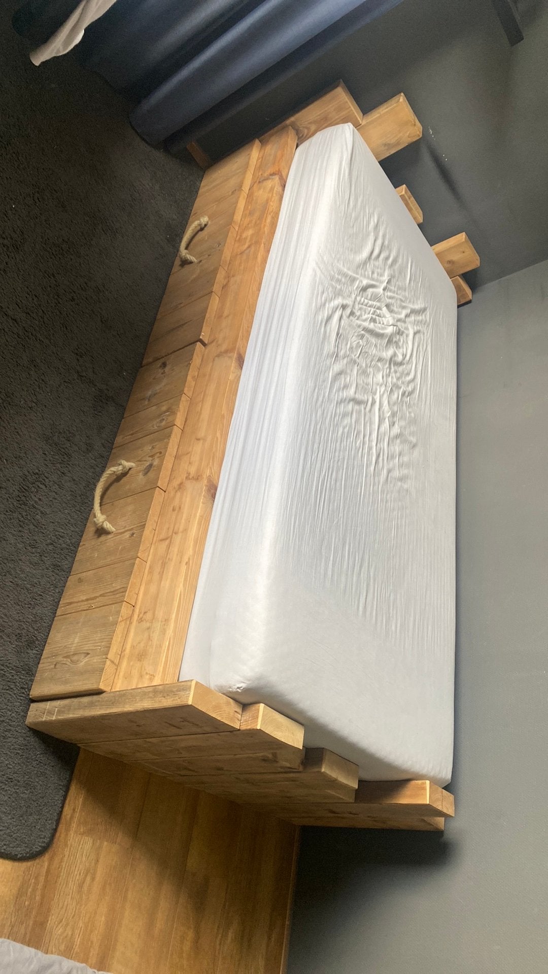 Mooi houten bed, Ophalen, Zo goed als nieuw