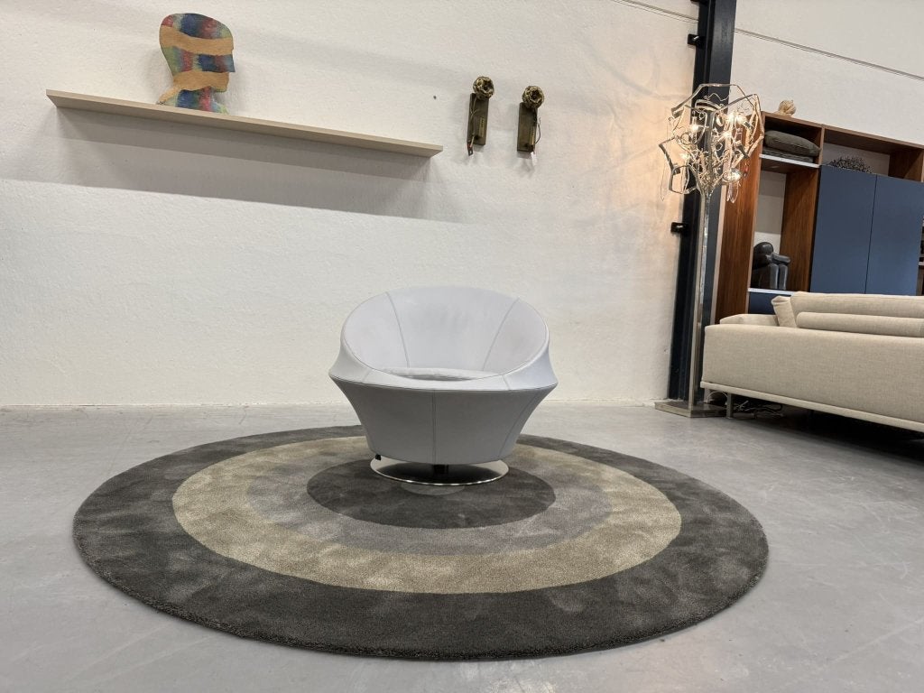 Als nieuw Leolux Ophelia Draaifauteuil leer design stoel, Leolux, Info@leolux.nl, Ophalen of Verzenden, Zo goed als nieuw