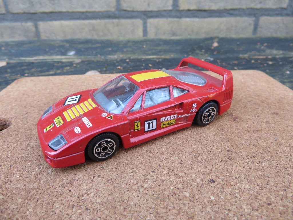 Burago Ferrari F40 NO11 1:43, Ophalen of Verzenden, Gebruikt, Auto, Overige merken