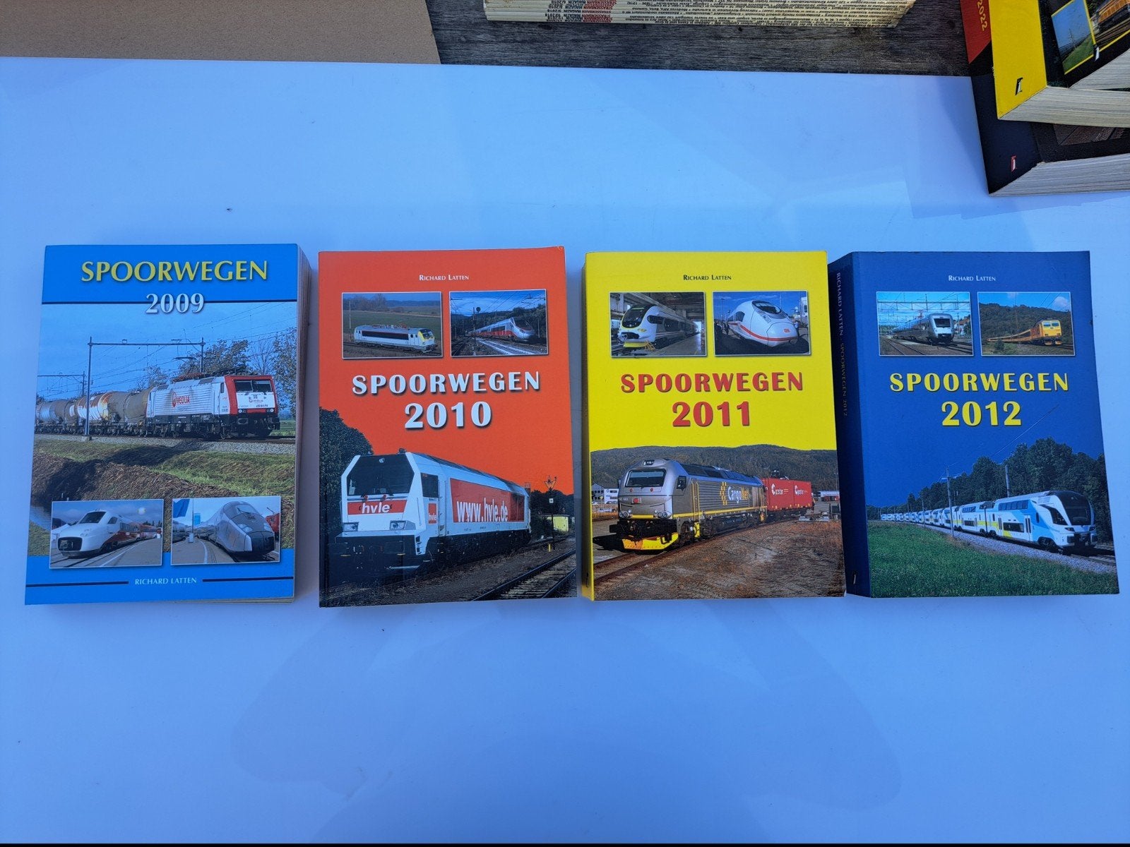 Spoorwegen Jaarboeken 2009-2012 - Set van 4, Verzamelen, Overige soorten, Ophalen of Verzenden, Zo goed als nieuw, Alkmaar