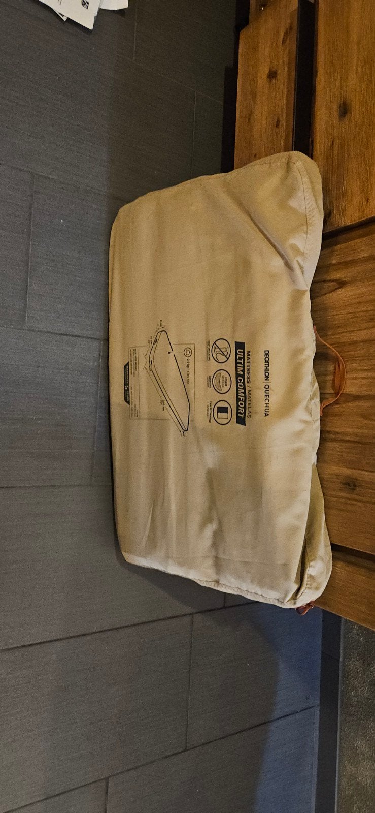 Quechua Ultim Comfort 1-persoons opblaasbaar matras, Caravans en Kamperen, Ophalen of Verzenden, Zo goed als nieuw, 1-persoons