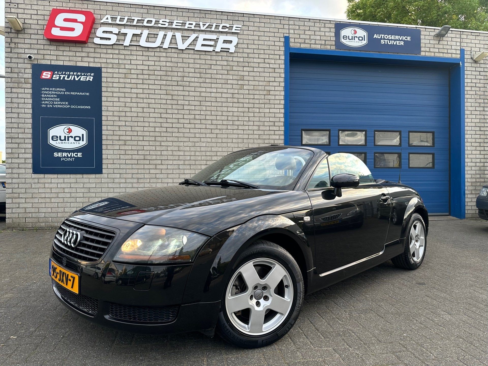 Audi TT Roadster 1.8 5V Turbo, Auto's, Audi, Voorwielaandrijving, TT, Gebruikt, Zwart